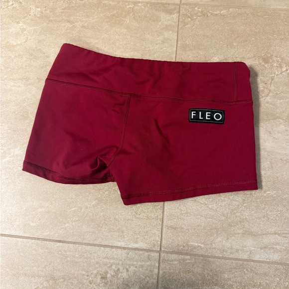 FLEO Women's Red Shorts - Picture 1 of 4